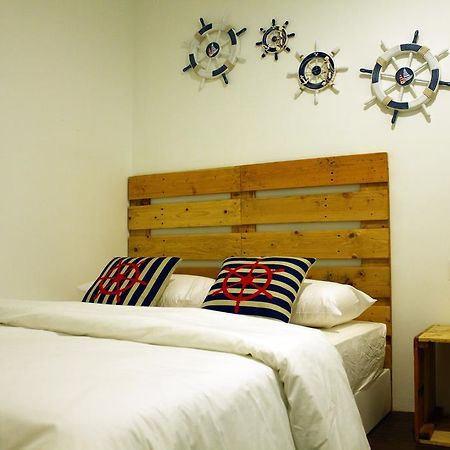 Roof Talk Theme Hostel Johor Bahru Pokoj fotografie