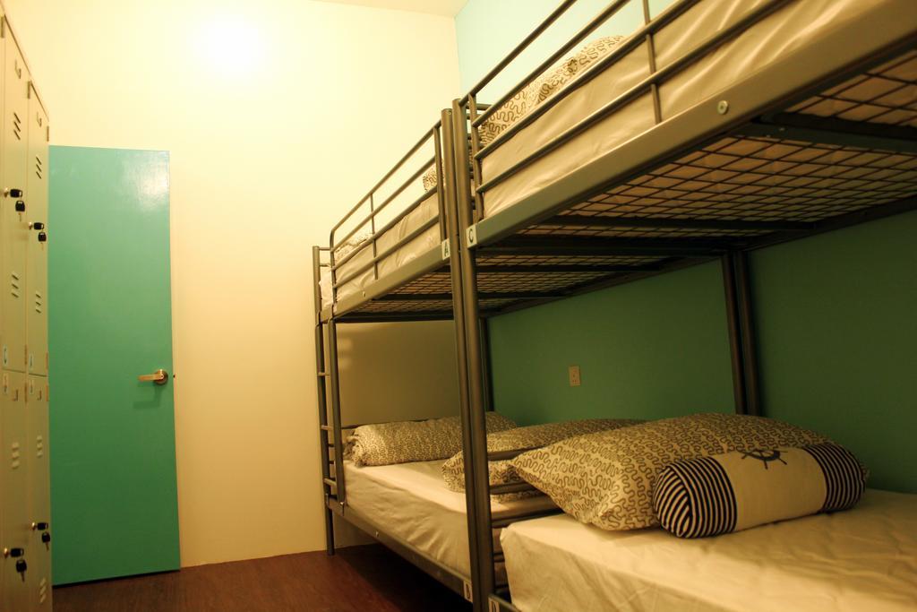 Roof Talk Theme Hostel Johor Bahru Pokoj fotografie