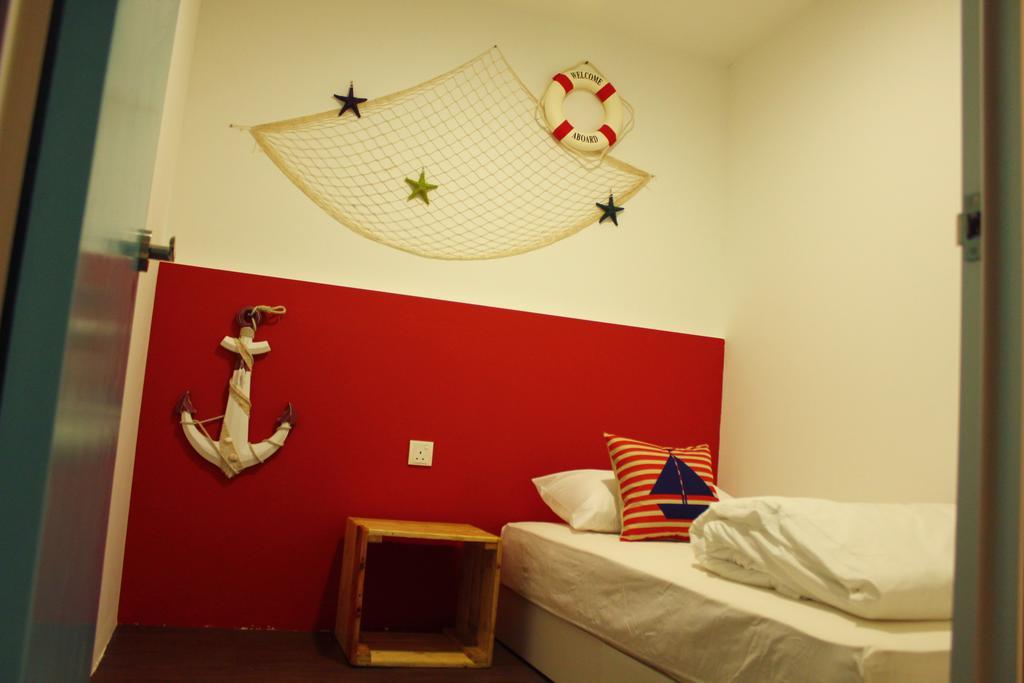 Roof Talk Theme Hostel Johor Bahru Pokoj fotografie