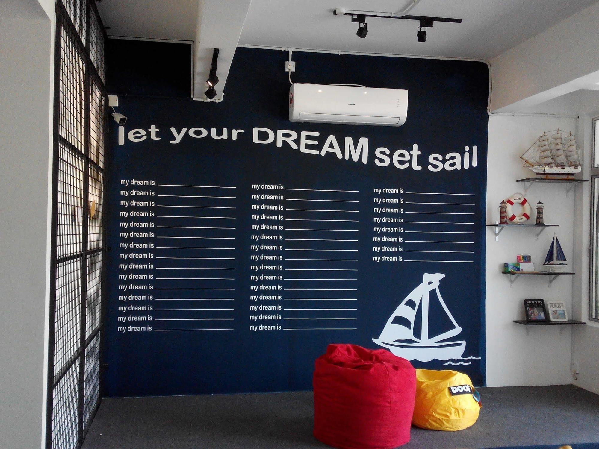 Roof Talk Theme Hostel Johor Bahru Exteriér fotografie
